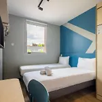 Ibis Budget La Defense Hotel