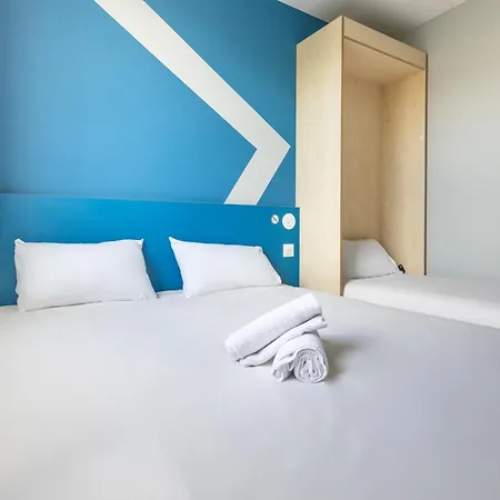 Hotel Ibis Budget La Defense 2*