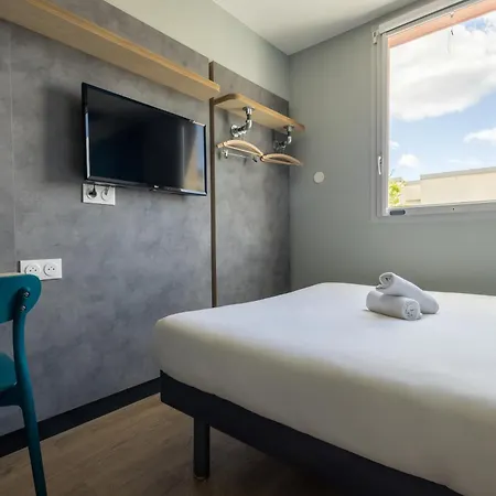 Ibis Budget La Defense Hotel Nanterre