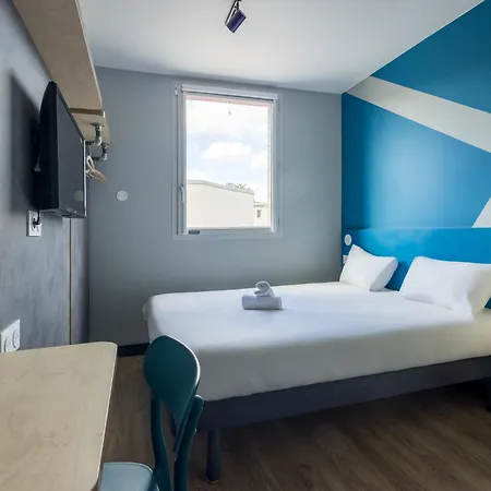 Hotel Ibis Budget La Defense 2*