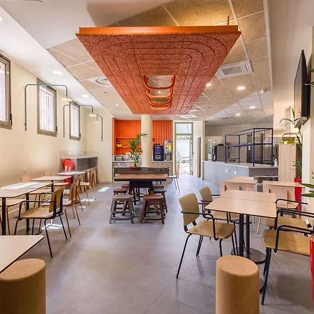 Hotel Ibis Budget La Defense 2*