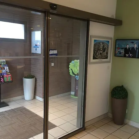 Hotel Ibis Budget La Defense 2*