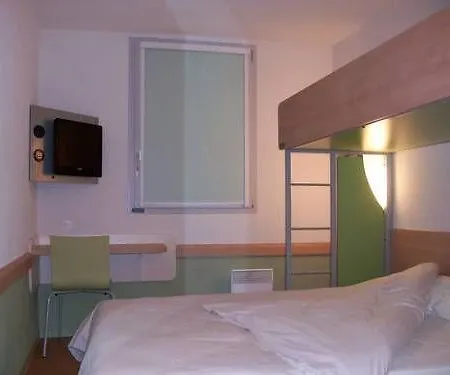 Ibis Budget La Defense 2* Nanterre
