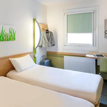 Ibis Budget La Defense 2* Ναντέρ