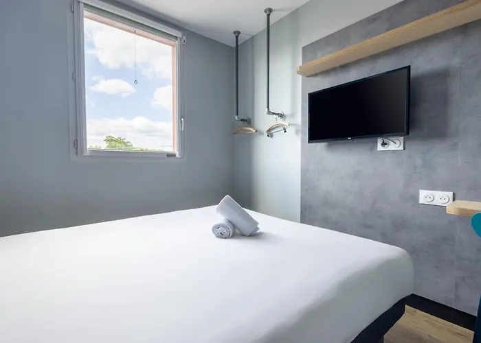 Ibis Budget La Defense 2*