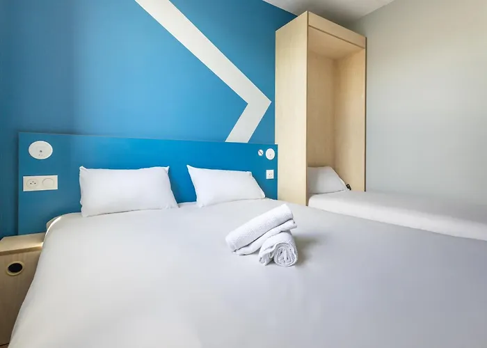 ホテル Ibis Budget La Defense 2*