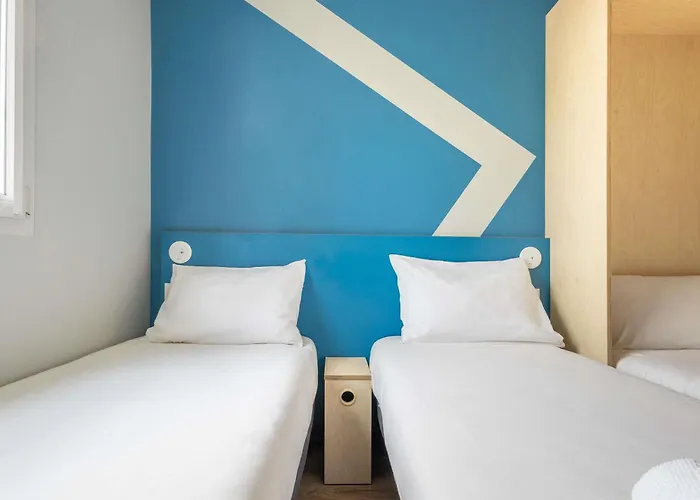 ホテル Ibis Budget La Defense 2*