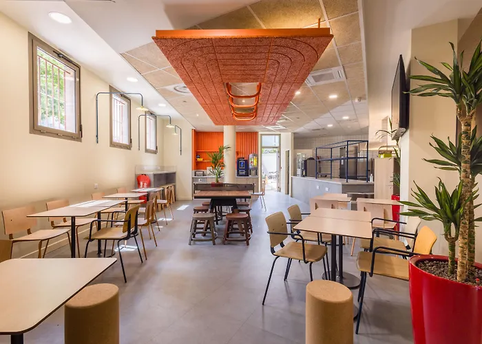Ibis Budget La Defense ホテル 2*